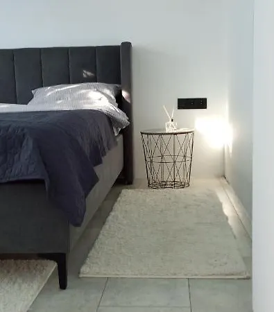 New And Comfort Apartment *