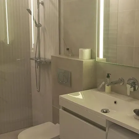 New And Comfort Апартаменти Ужгород
