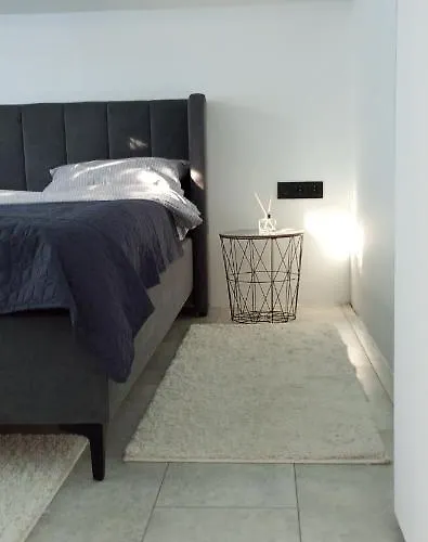 New And Comfort Apartamento *