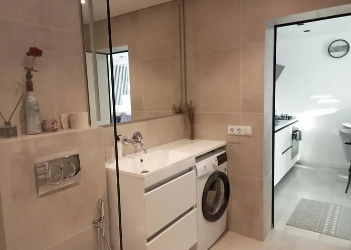 New And Comfort Apartment *